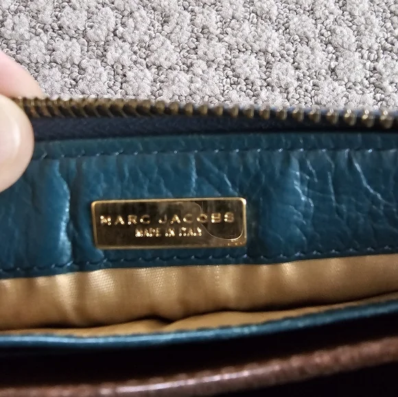 Authentic Marc Jacobs wallet - Picture 3 of 9